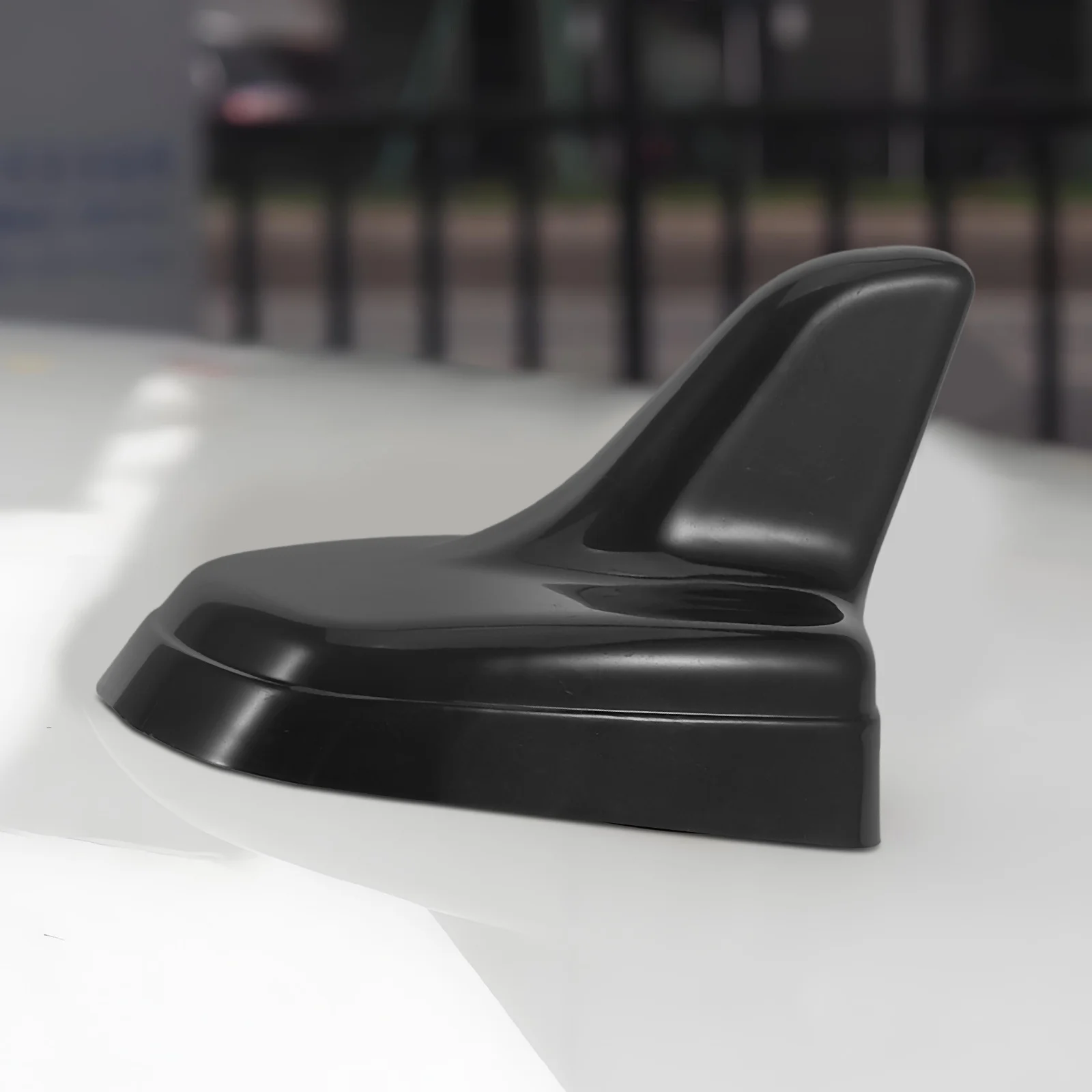 

Stylish Shark Antenna Cover Universal Roof Radio Signal Enhancement Exterior Decoration Replacement Faderesistant Diy Friendly