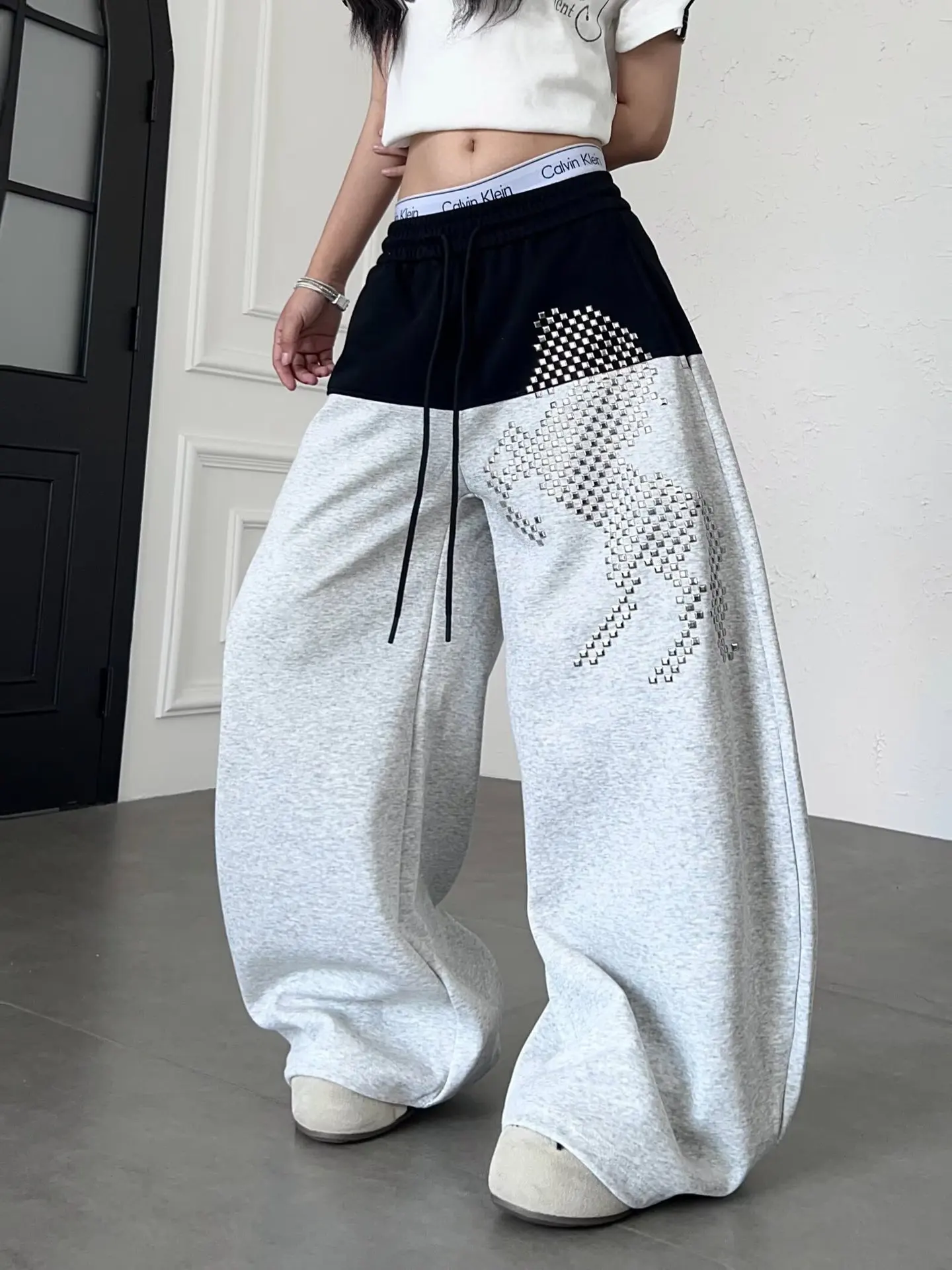 Retro European and American Stitched Small Horse Rivet Jazz Dance for Women Summer Y2K Hip-Hop Draping Style Kpop Dancing Pants