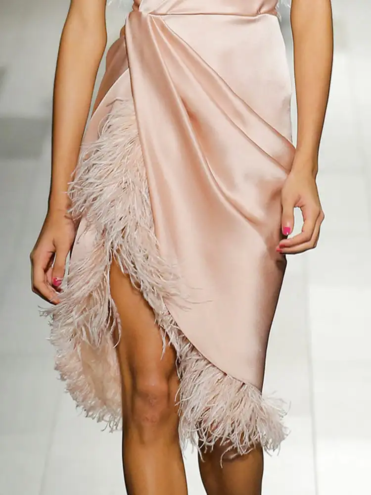 Olise wedding dress knee-length flesh pink feather catwalk prom dress host covers the flesh and looks thin S