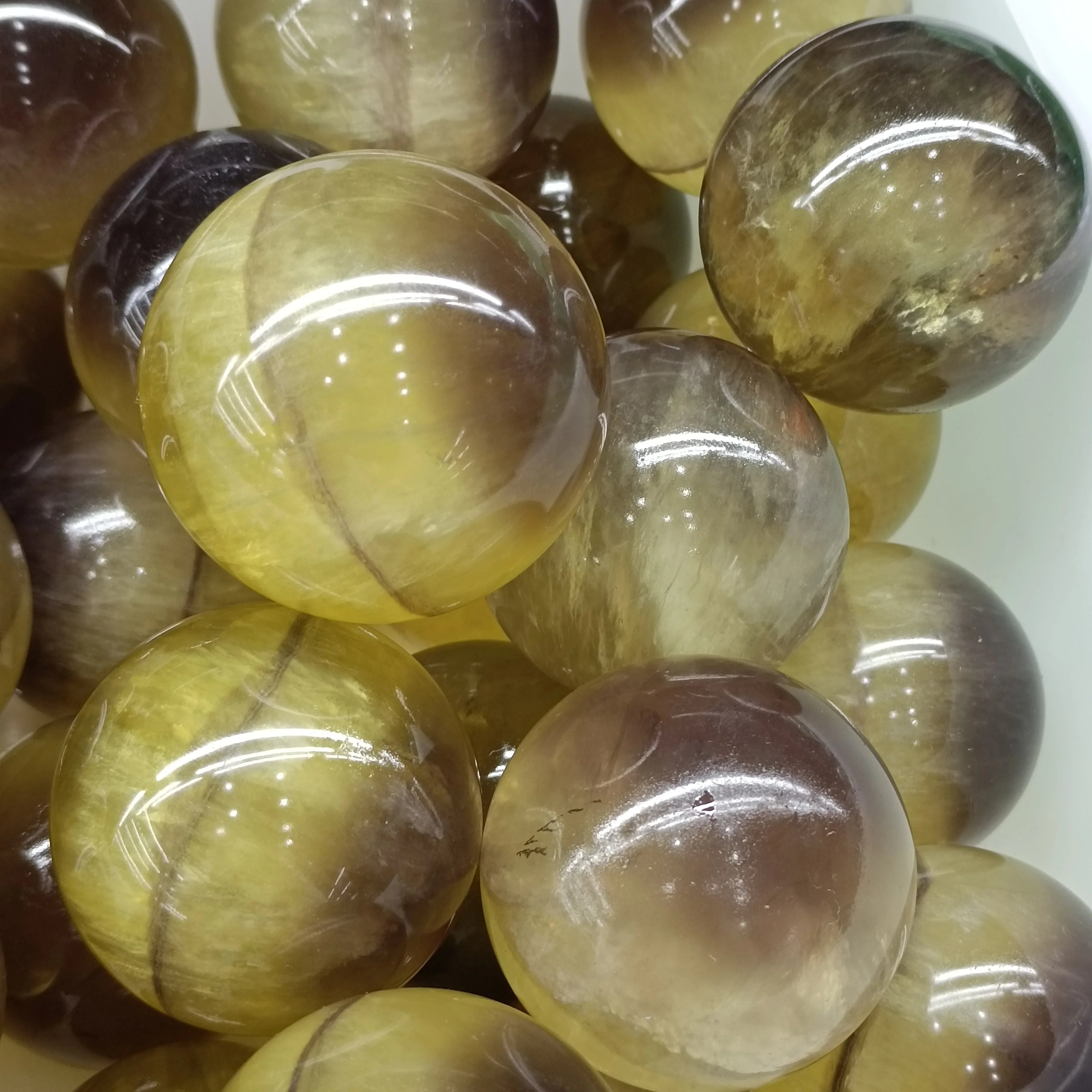 1pc Natural Crystals Brown Fluorite Ball Polished Massage Quartz Sphere Healing Reiki Exquisite Decor Ore Souvenirs Gift 