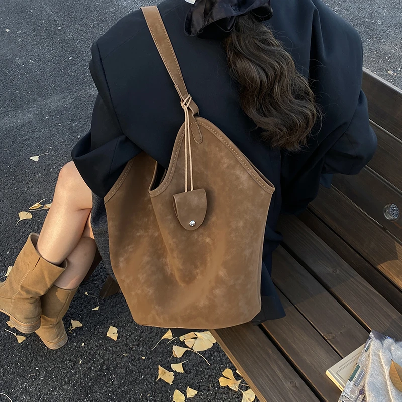 MS2609 المألوف ليوبارد طباعة سعة كبيرة الجلد المدبوغ دلو حقيبة 2025 الخريف نمط جديد كسول نمط واحد الكتف حقيبة تحت الإبط