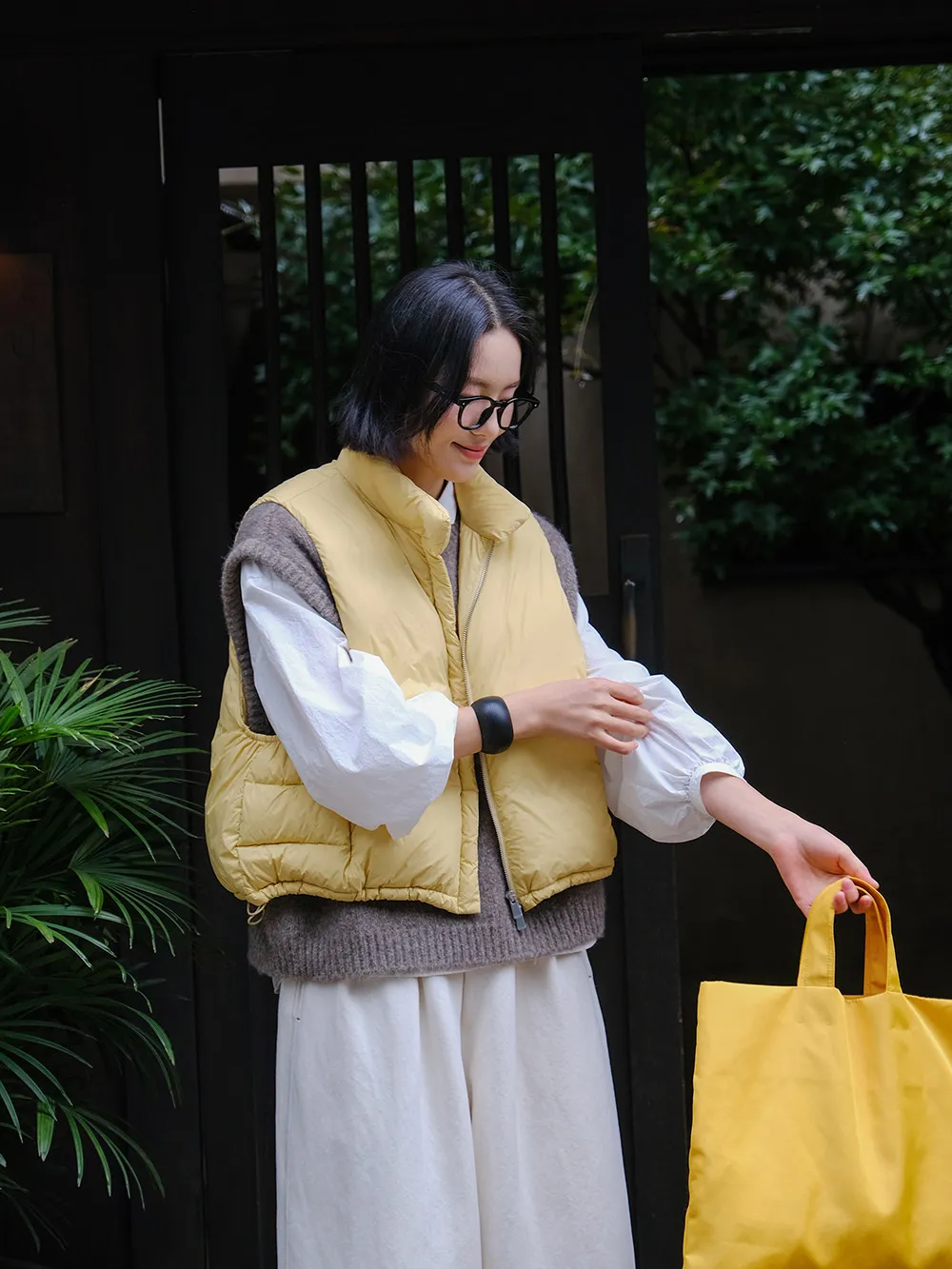 

Новинка зимней коллекции: Женский легкий теплый модный пуховый жилет из нейлона с 95% белым пухом, желтый, в стиле Bag Ape