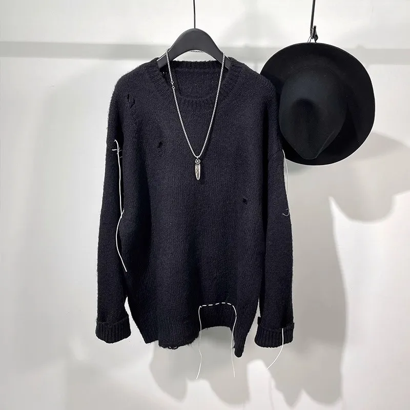 

Autumn and winter trendy men's dark style personalized loose holed round neck pullover sweater trendy brand temperament retro de