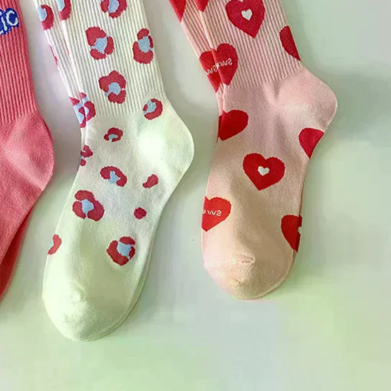 New Heart Strawberry Sweet Love Girl Socks Women's Middle Tube Socks Cute Lovely Fruit Pink Cotton Casual Socks