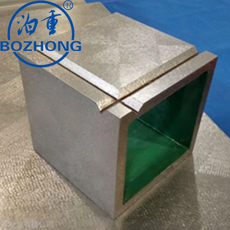 Right Angle Inspection of Cast Iron Square Box Line Measurement