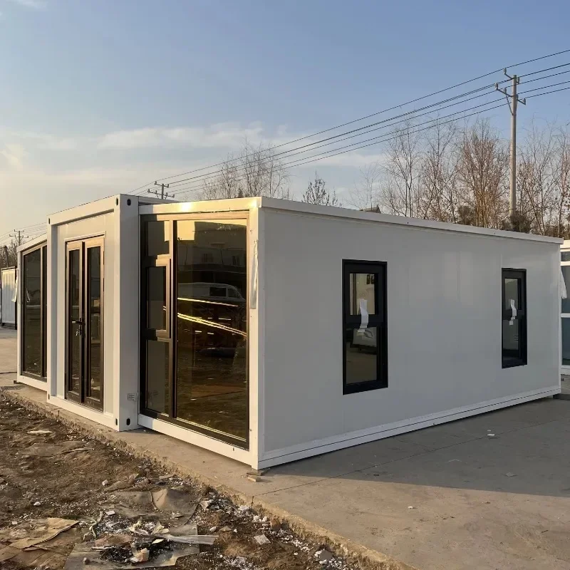 Customizable Contemporary Design 20ft 30ft 40ft Movable Container Houses Prefab Residential Units Villas Made Sandwich Panel