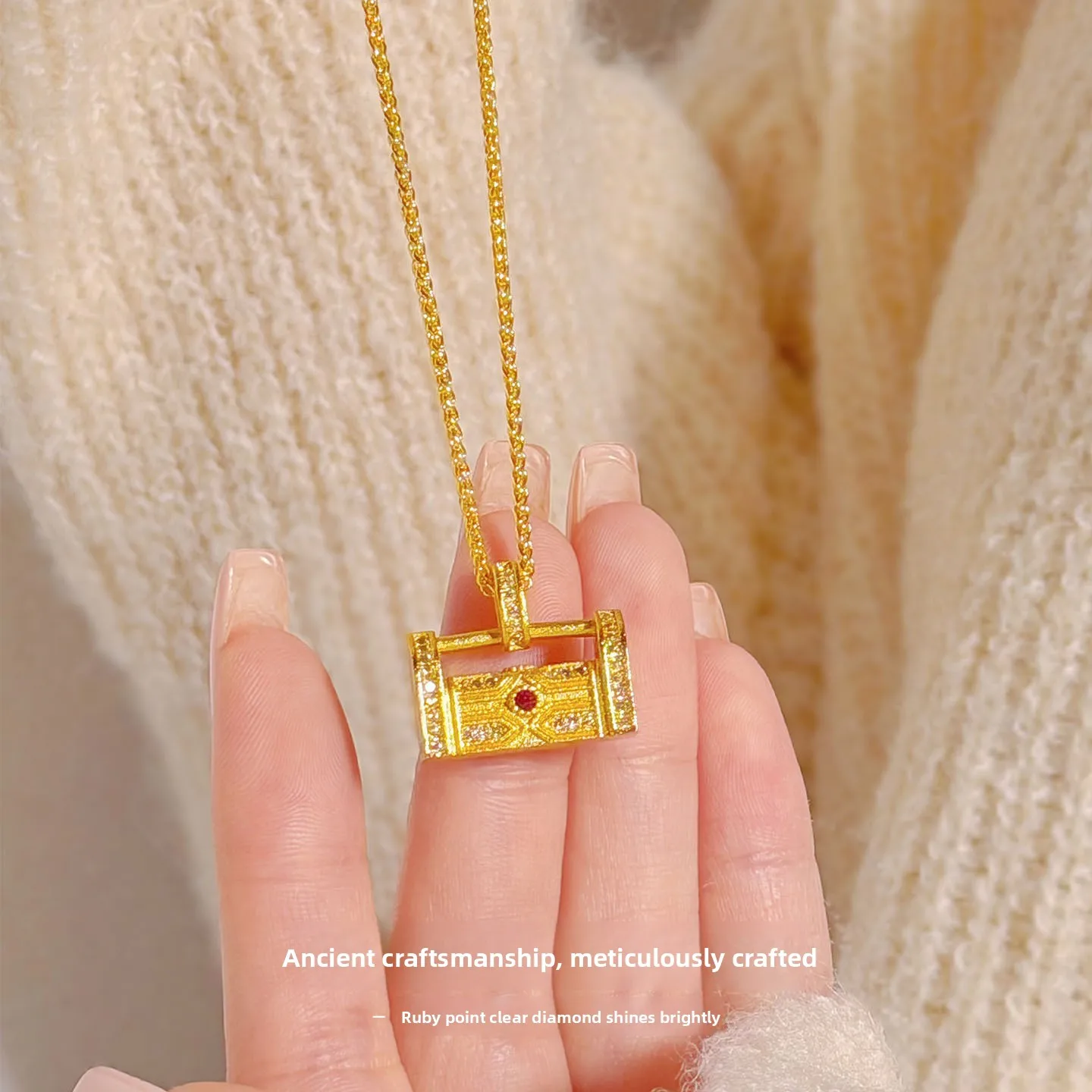 Chinese Style Auspicious Blessing Attract Wealth Gold Plated Hollow Rhinestone Inlaid Hidden Heart Safety Lock Pendant Necklace