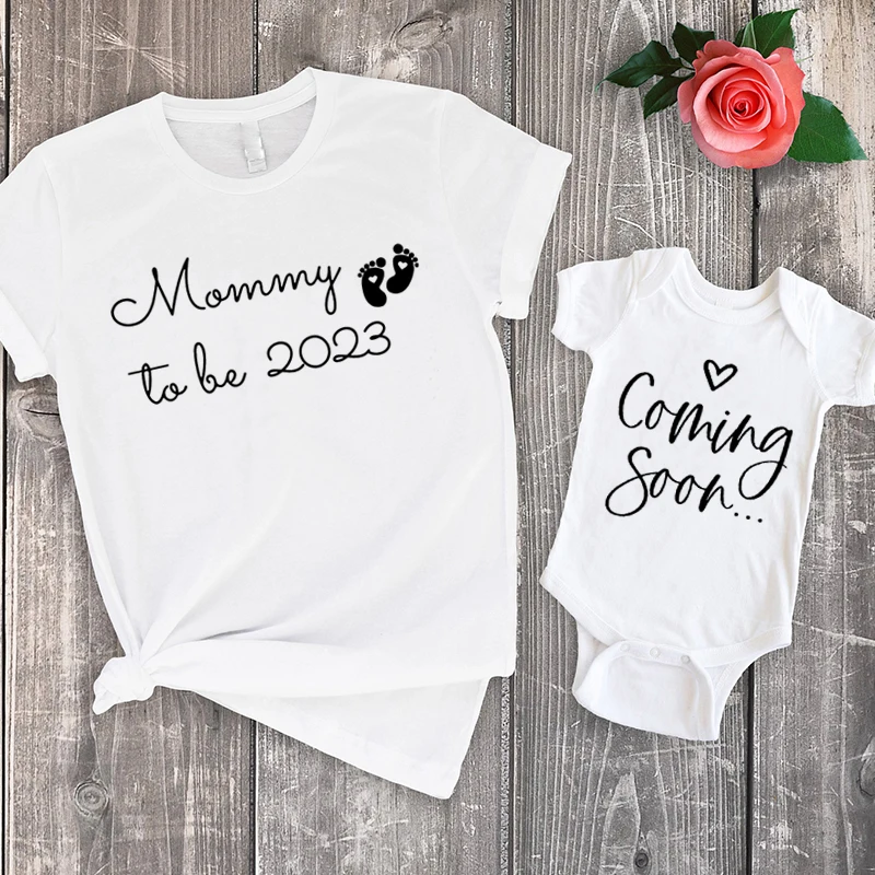 

Mommy To Be 2023 T-Shirt Family Matching Outfits New Mom Shirt Babyshower Shirt Mommy and Daughter Matching Clothes m