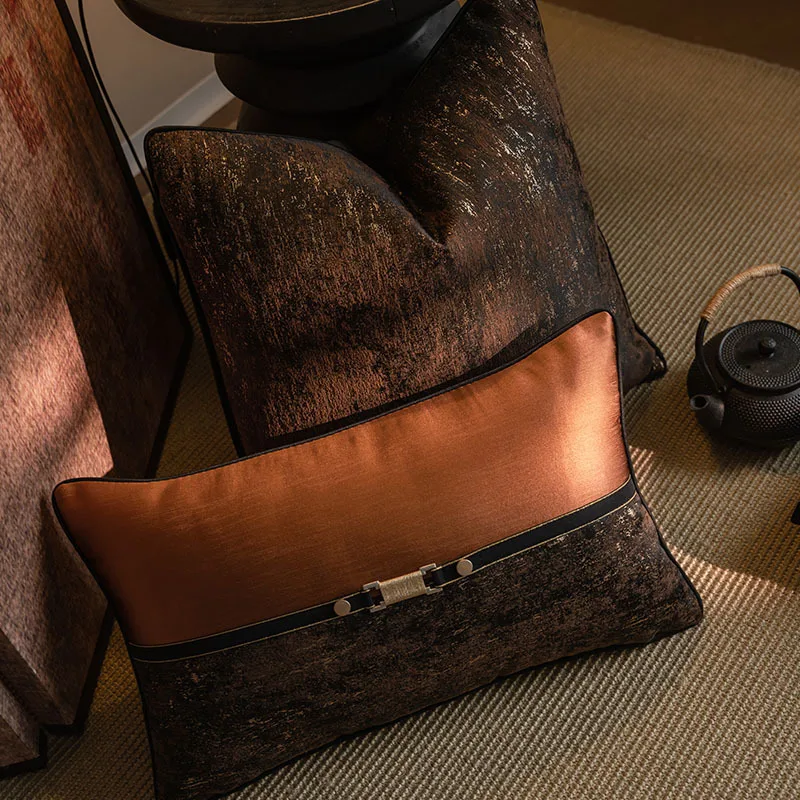 Modern Light Luxury Gold Brown Pillowcase for Hotels and Homes, Sofa Cushion Square Pillowcase with Interwoven Lines Pattern