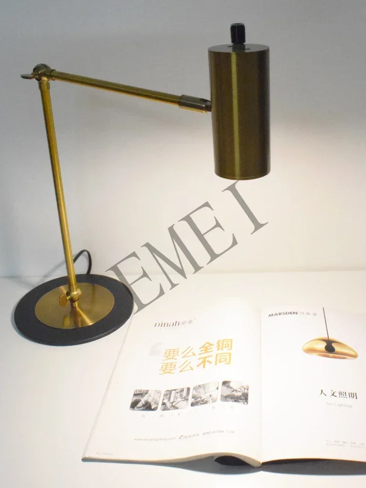 Nordic isn't the style of folding study computer office desk light luxury minimalist 2022 new bedside eye protection desk lamp