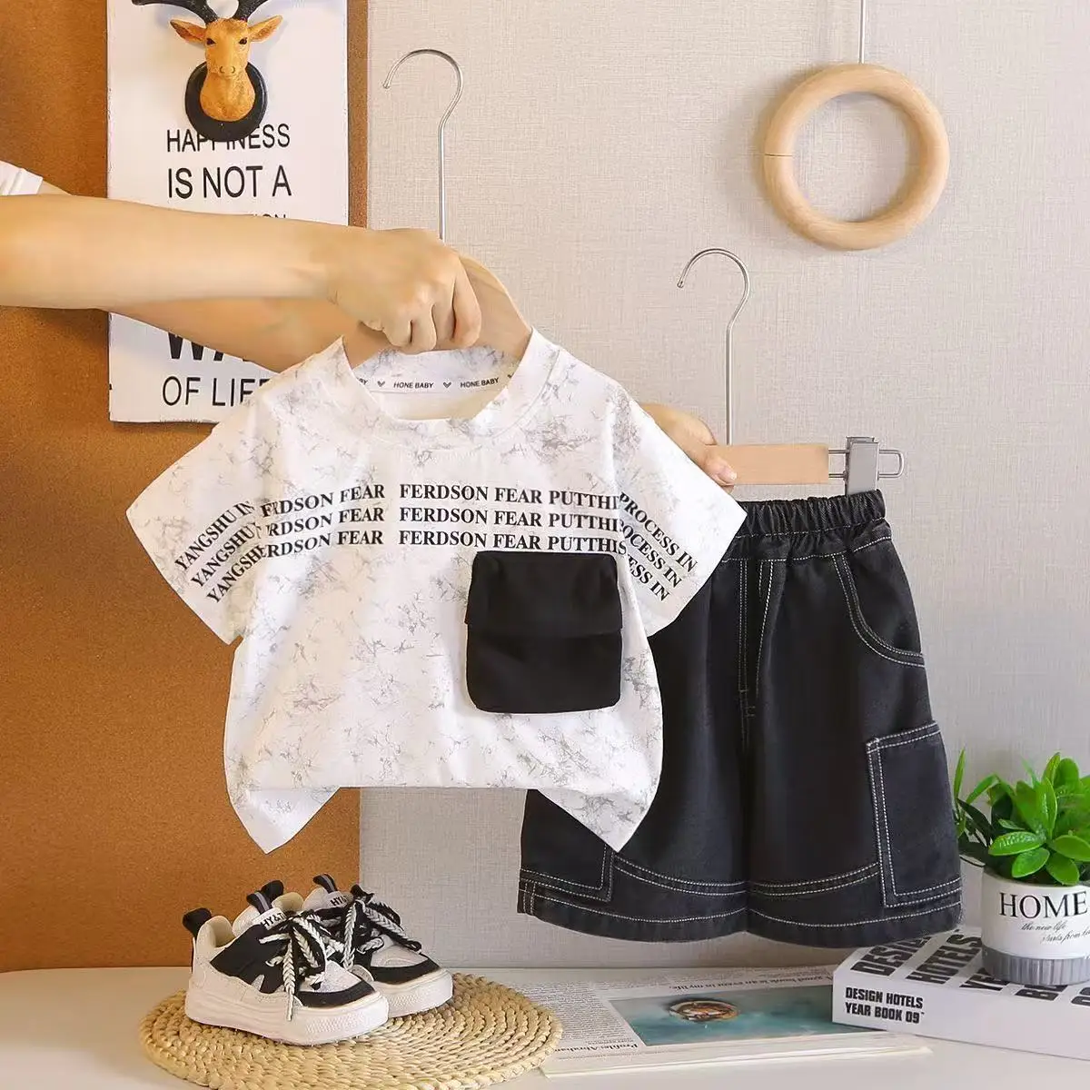2 PCS Summer Toddlers Boy Outfits Short Sleeve Pullover Color Block Top+Pants Fashion Casual Sports Set for Kids Boys 1-5 Years