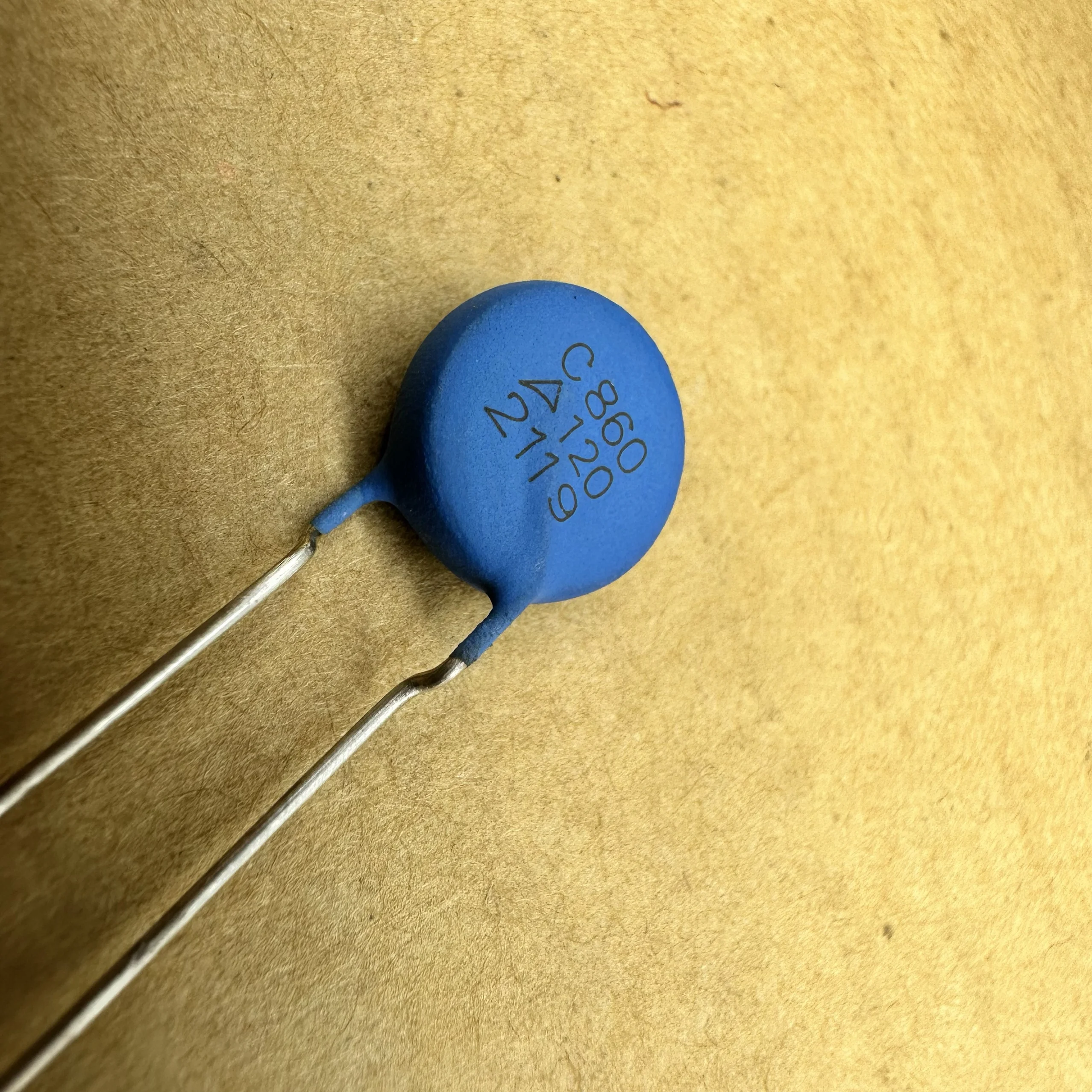 20PCS/B59860C120A70Z15 C860 positive temperature thermistor 15 ohms 1.5A imported brand new