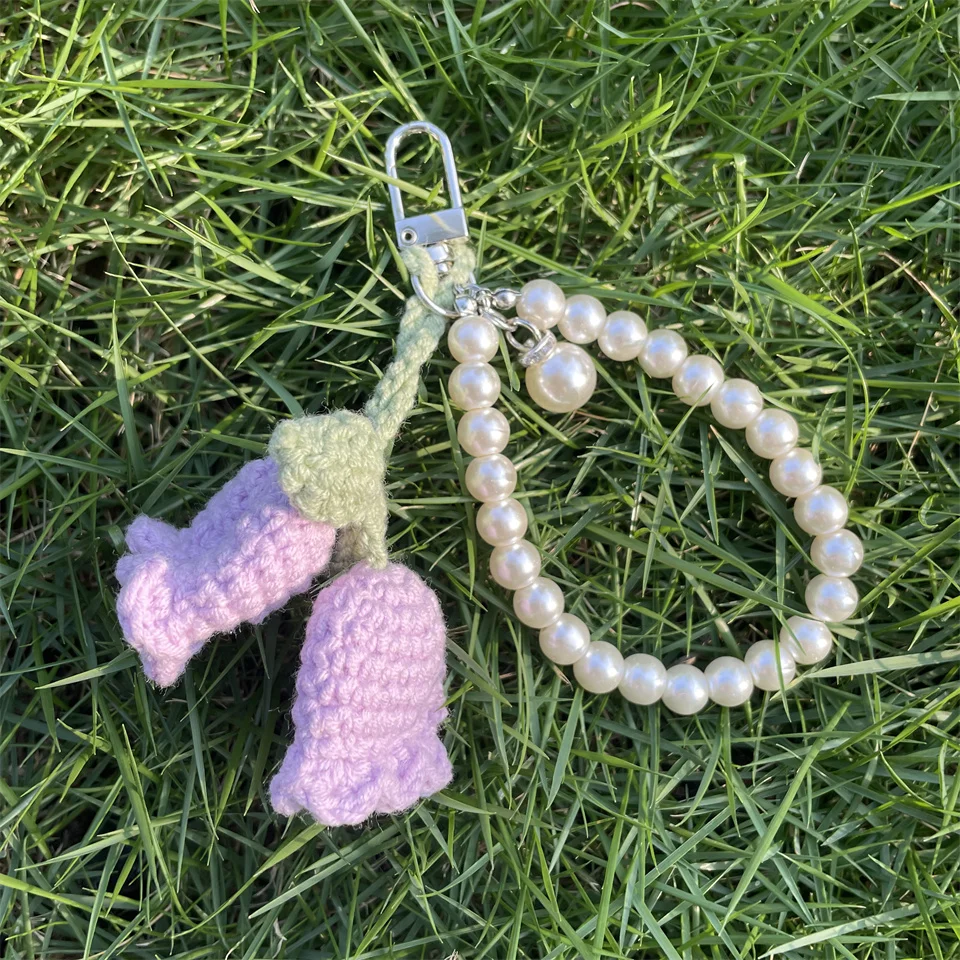 New hand knitted lily of the valley flower keychain key ring women's crocheted wool floral leaf key ring chain handbag charm gif