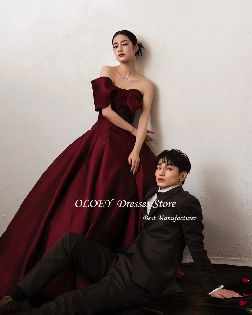 OLOEY สีแดงเข้มไหล่ข้างเดียวเอ-ไลน์ชุดราตรีเกาหลีถ่ายภาพผ้าซาตินเนื้อนุ่ม ウェディングドレスです 웨딩드레스 คอร์ที่กำหนดเอง