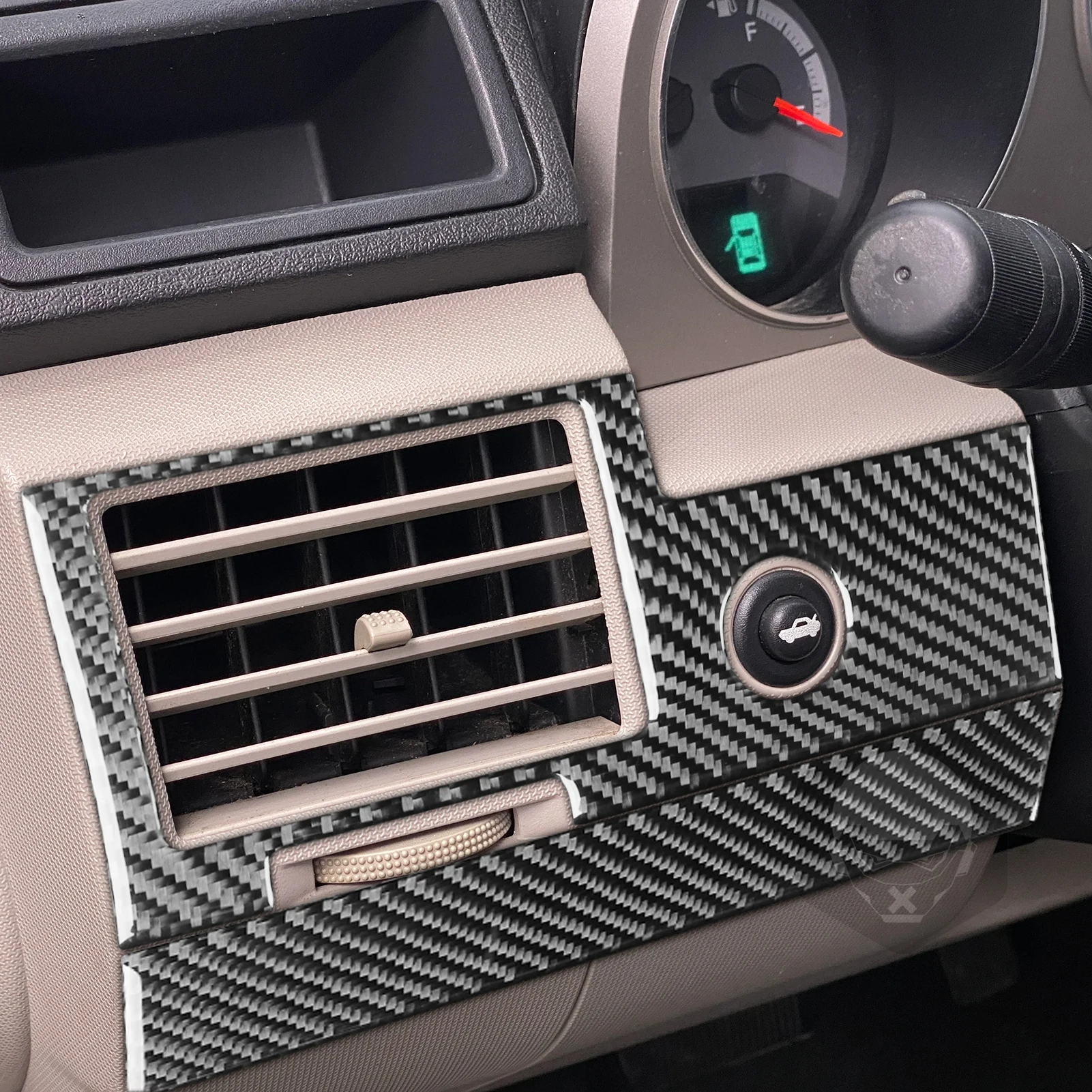 

For Dodge Avenger 2008-2010 Real Carbon Fiber Dashboard Side Air Outlet Trim Cover Car Interior Decoration Accessories Sticker