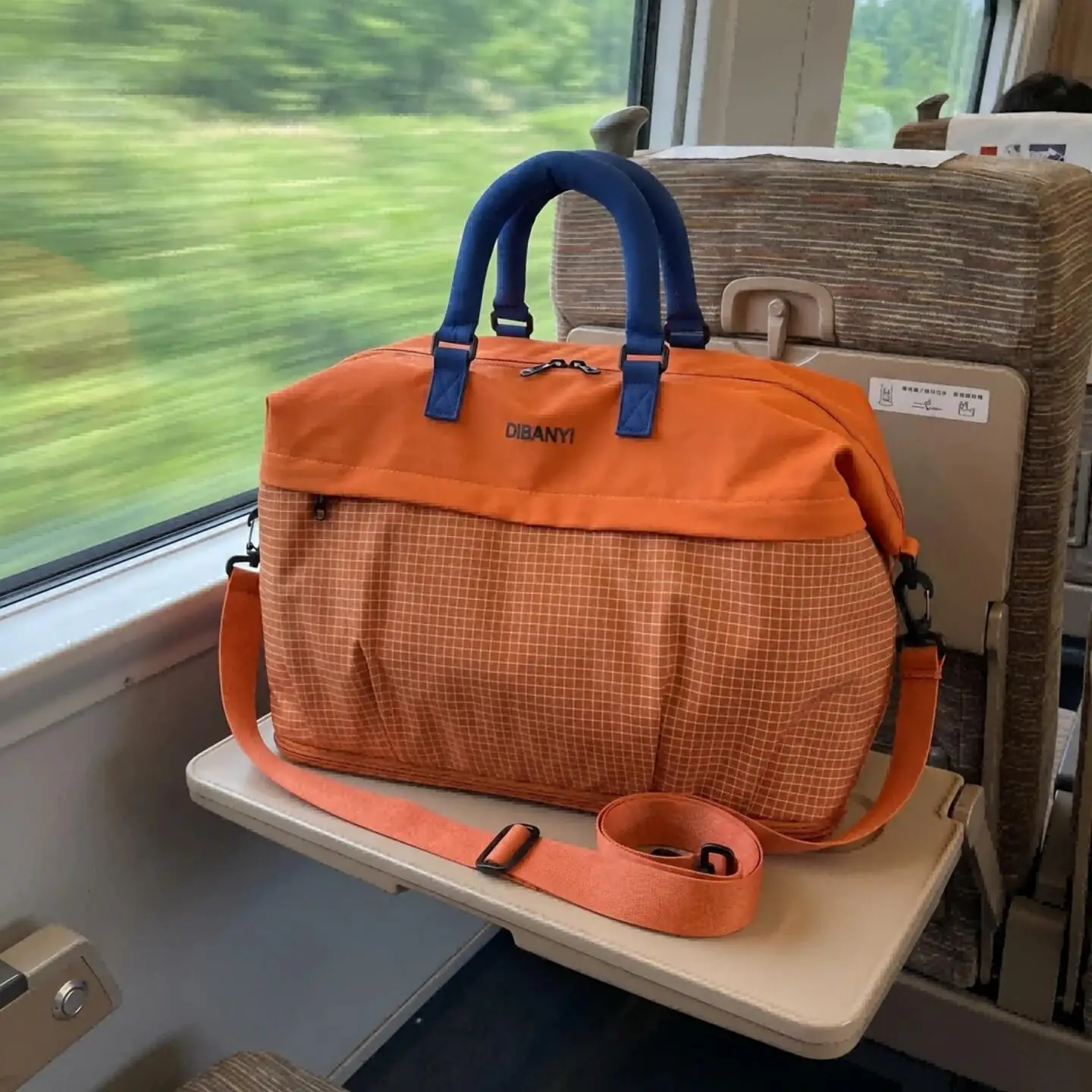 women's-lightweight-large-capacity-oxford-cloth-luggage-bag-fitness-expandable-dry-wet-separation-travel-bag-with-carrying-strap