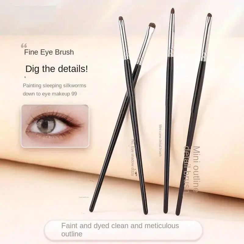 4Pcs Eye Smudge Brush, Fine Soft Makeup Tool, Eyeshadow Brush Set Eyeliner Brush For Blending Eyeshadow Eyeliner, Ideal