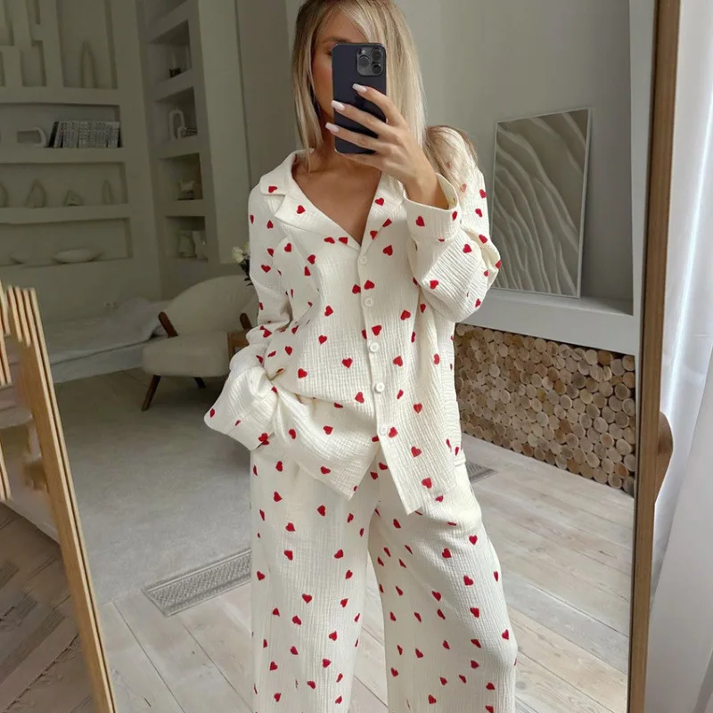 Women's Pajama Set Loungewear Autumn Long Sleeve Tops with Pants Sleepwear Ladies' Soft Comfortable Heart-shaped Printed Pajamas