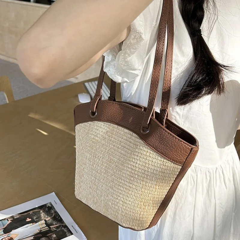 

Summer Ladies Seaside Travel Holiday Beach Bag Fashion Patchwork Pu Leather Straw Bucket Bag Female Shoulder Bag Handbag Purses