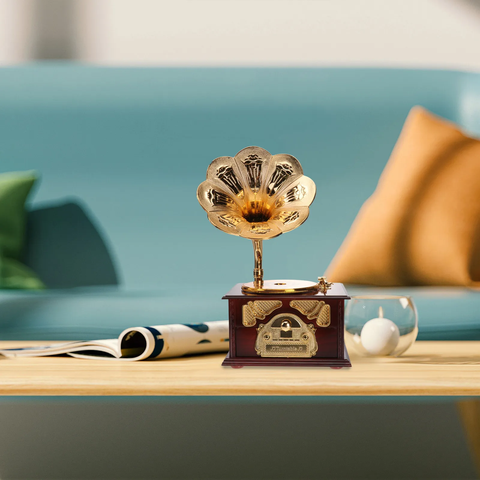 1Pcs Creative Retro Music Box Phonograph Design Smooth Surface Desktop Decor for Home Office Vintage Romantic Atmosphere Present