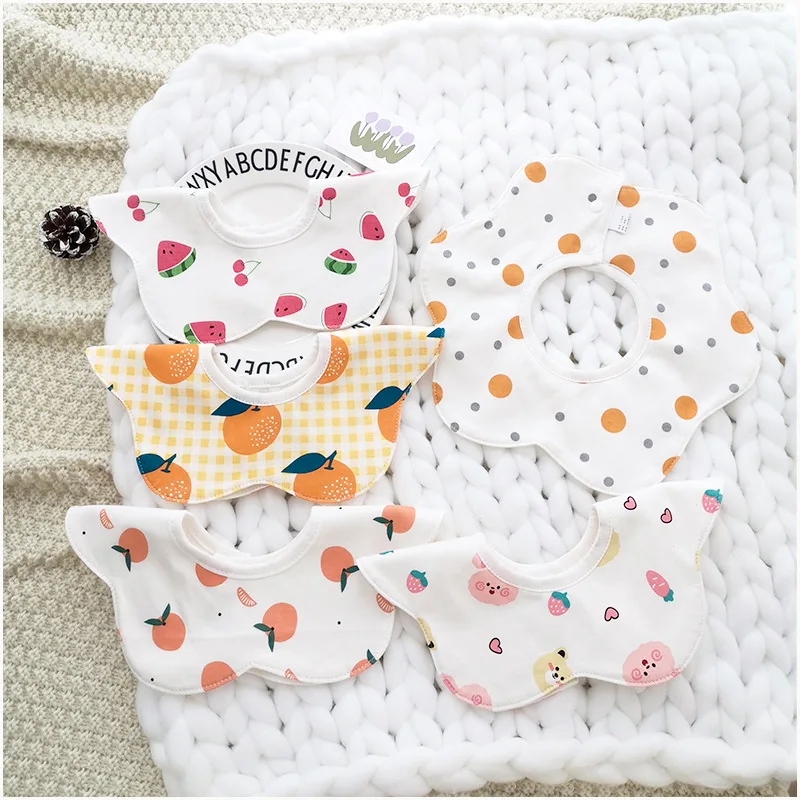 Spring/summer New Baby Cotton Bib Baby Male and Female Treasure Flower Shape Bib Baby 360-degree Rotating Saliva Towel