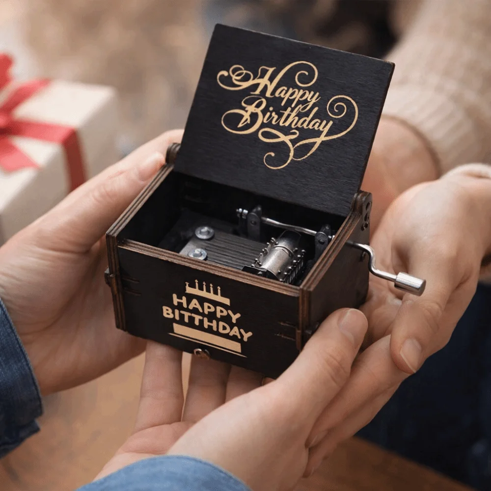 UV Painting Birthday Music Box Laser Engraving Retro Wooden Music Box Mechanical Spring Hand Crank Music Box Birthday Gifts