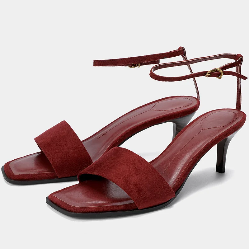 

Летние женские босоножки на высоком каблуке из искусственной замши, размеры 35-42, с открытым квадратным носком, сексуальные, с ремешком на щиколотке, винно-красные