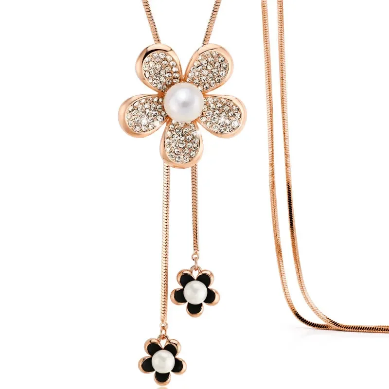 

Multi-purpose women's autumn and winter necklace, five-leaf flower tassel sweater chain long necklace
