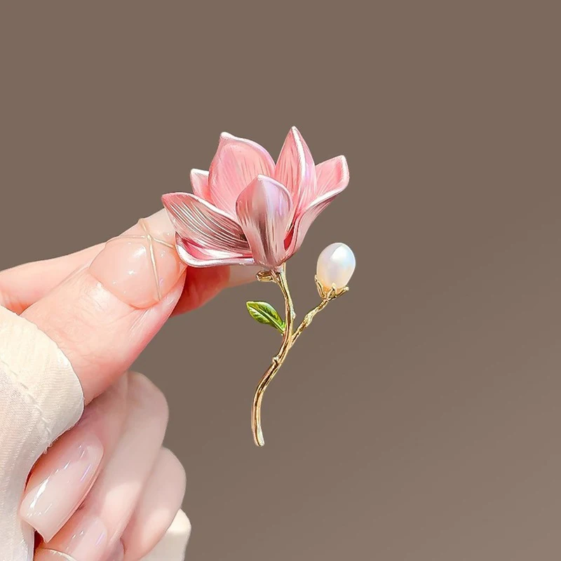 Retro Chinese Style Elegant Delicate Magnolia Brooch New Fashion Temperament Flower Pin Clothing Accessory for Women
