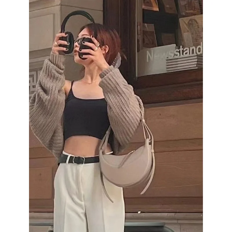 

Hot French Paris Women's Bag Niche Crescent Bag Saddle Bag Women's Armpit Crossbody Luxury Shoulder Bag Women's Commuting Bag