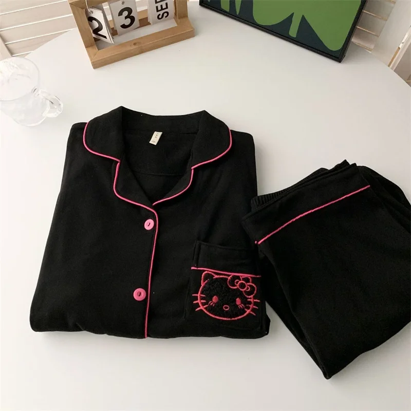 

Hello Kitty Women's Pajamas, Velvet Cute Cartoon Set, Warm and Comfortable Woolen Pajamas, Two Piece High Quality Home Clothes