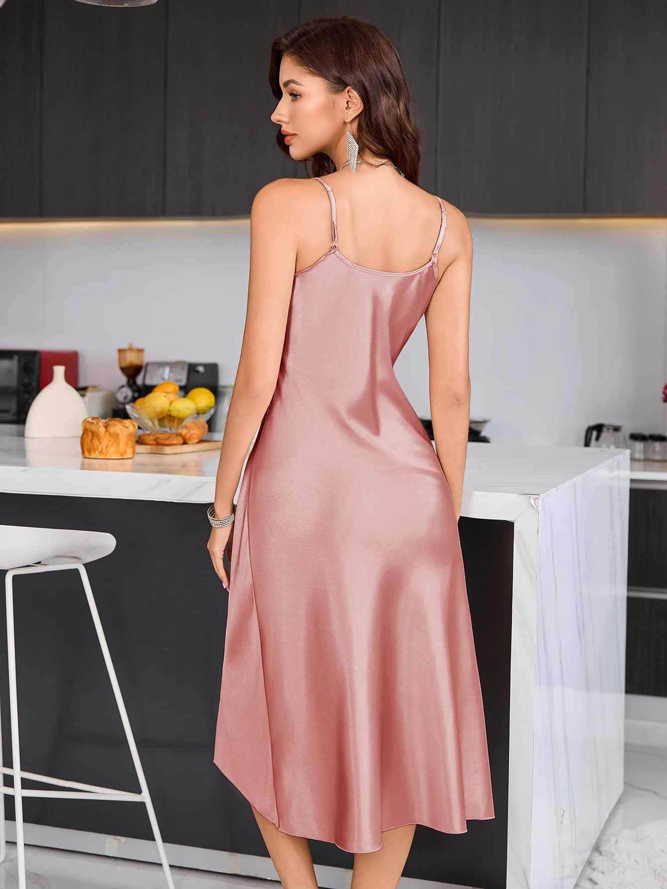 Solides ärmelloses Damenkleid, schick, Basic, minimalistisch, lässig, modisch, V-Ausschnitt, langes Kleid, Damenmode für Frühling, Sommer und Party – Detail 7