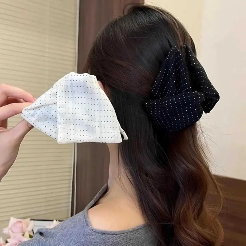 Wheat Spike Butterfly Knot Triangle Clip Women's Graceful Audrey Hepburn Style Large Shark Clip Hairpin