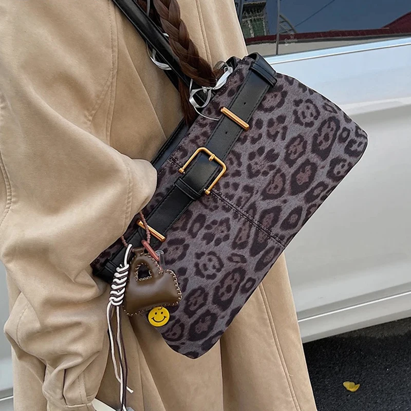 

Women Small PU Leather Leopard Square Shoulder Bag 2025 Winter Retro Tote Bag Luxury Designer Trend Female Handbags