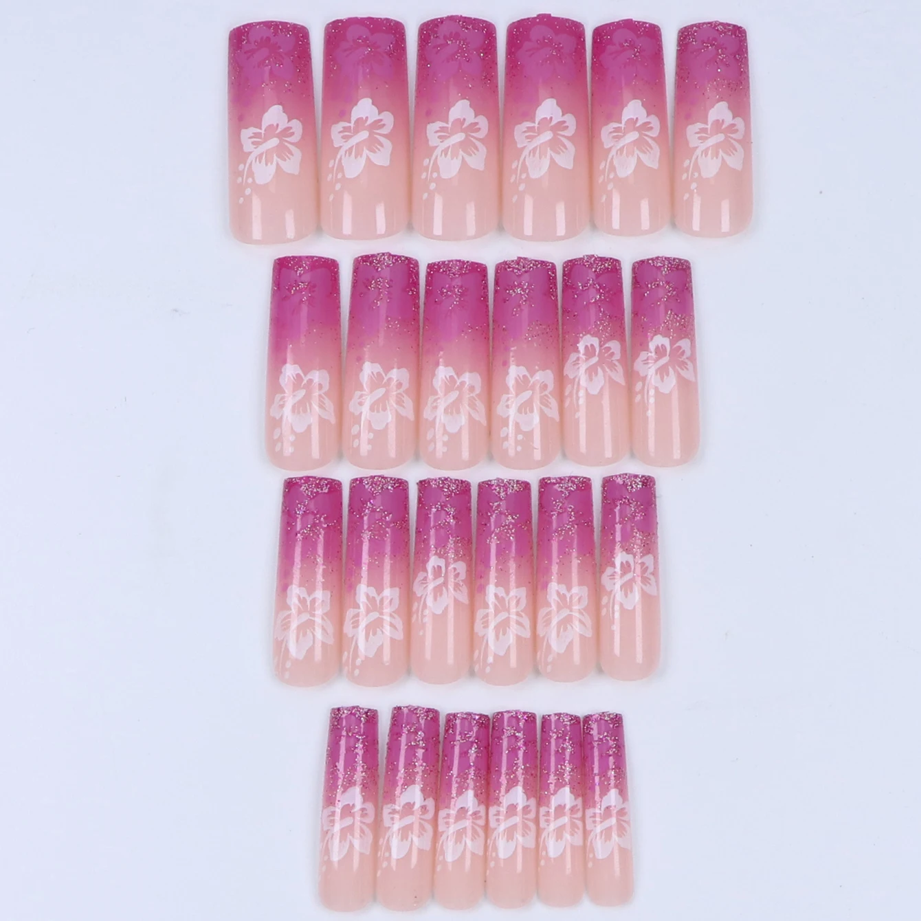 24 Stück rosa Kirschblüten-Pressnagel, quadratisch, lang, Urlaubs-Nagelaufkleber, Farbverlauf, gefälschte Blumen-Nagel, geeignet für Frauen und Mädchen