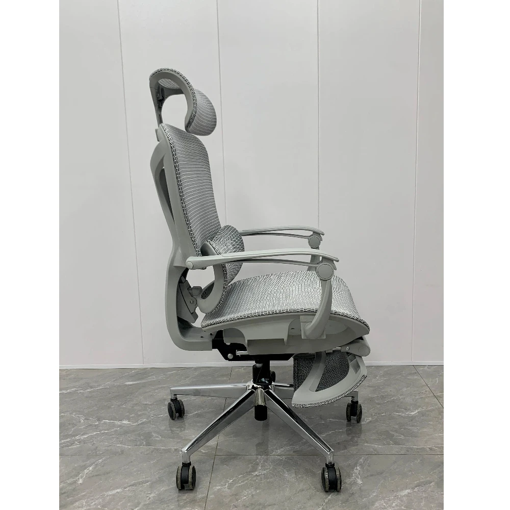 Ergonomic Office Chair With Retractable Leg Rests
