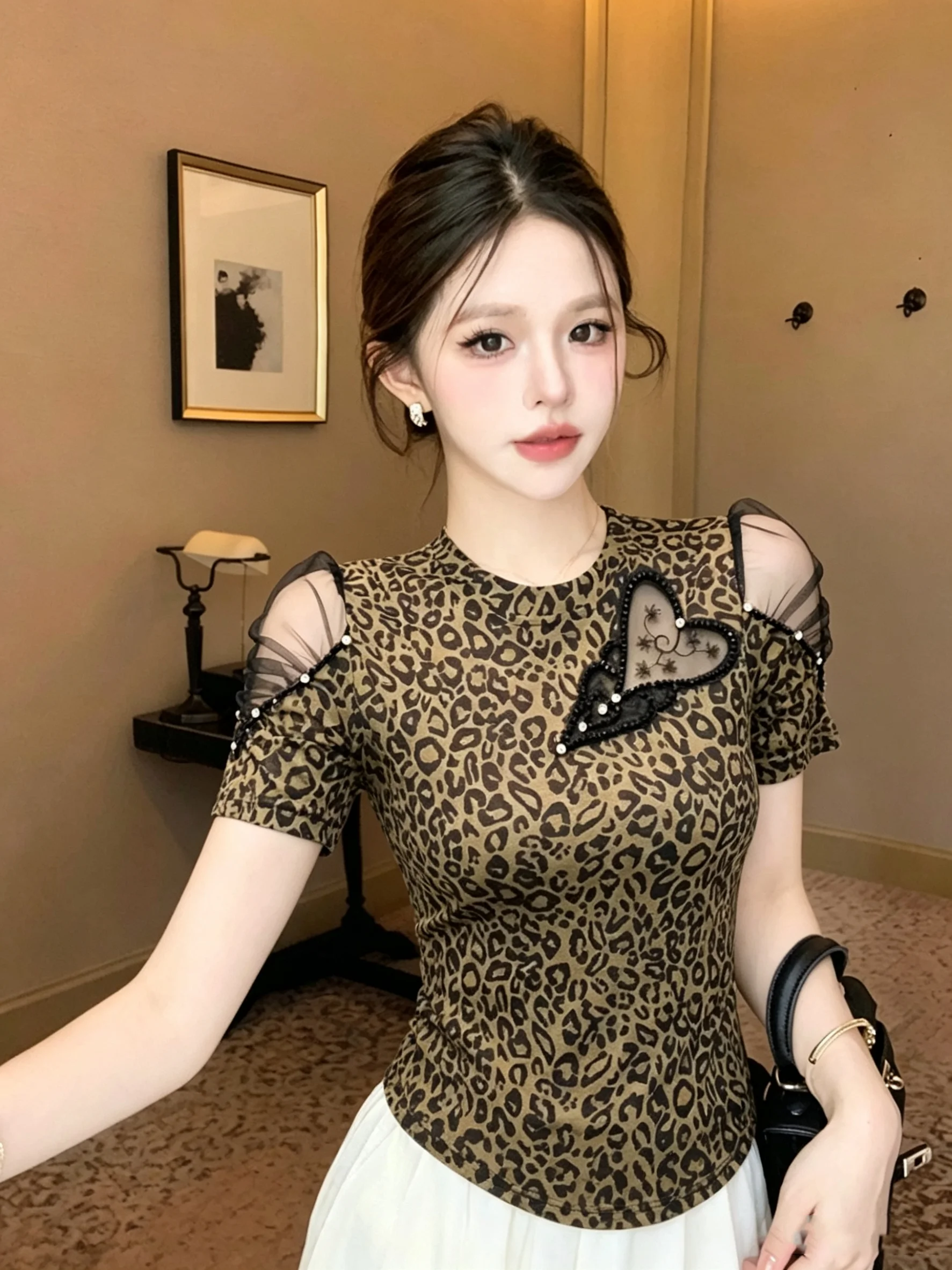 

Summer Women's Heavy Embellished Leopard Print T-Shirt Short Sleeve Mesh Splice Design Slimming Top Korean Style Hollow out