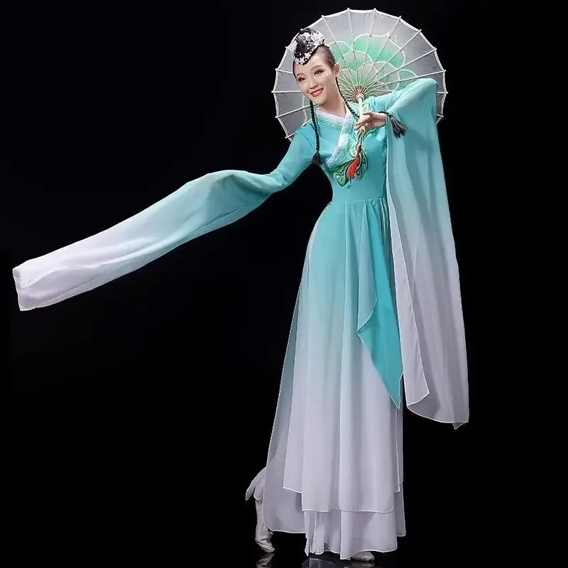 Costumi per spettacoli di danza classica Abito da ballo Hanfu Maniche oscillanti Abito in chiffon Skrit Costume da ballo con maniche ad acqua