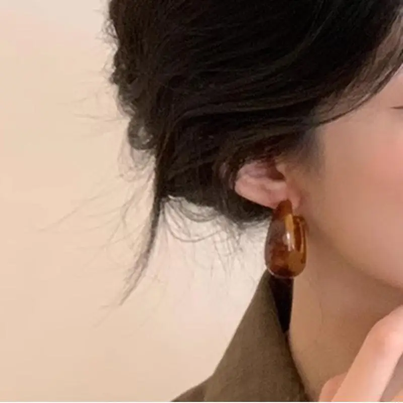  Stylish C Shaped Resin Ear Hoops Versatile Accessory for Different Styles Gift