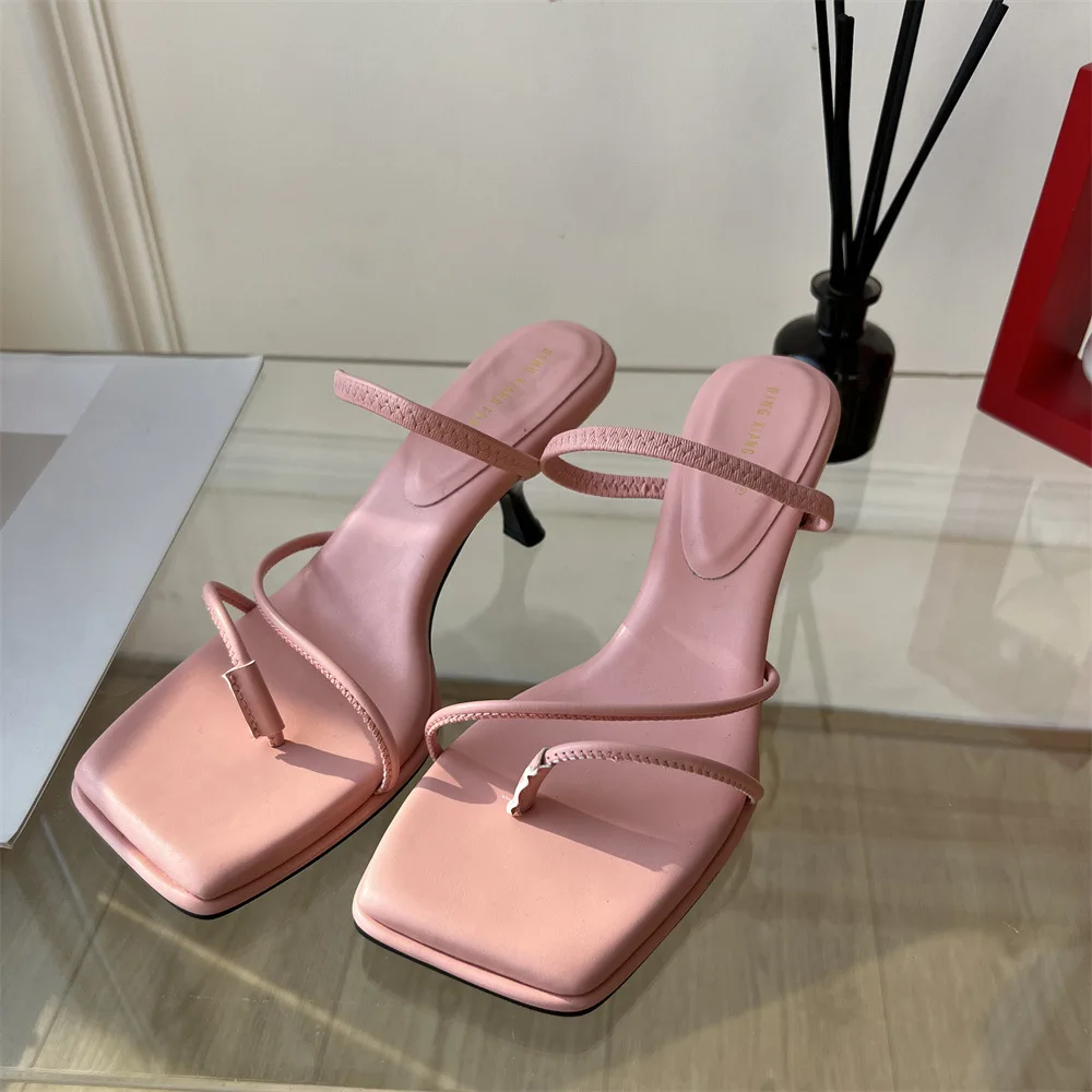 Scarpe donna 2023 pantofole estate punta quadrata bassa muli con tacco Pantofle scivoli di lusso incrociati infradito in gomma alto nuovo Design