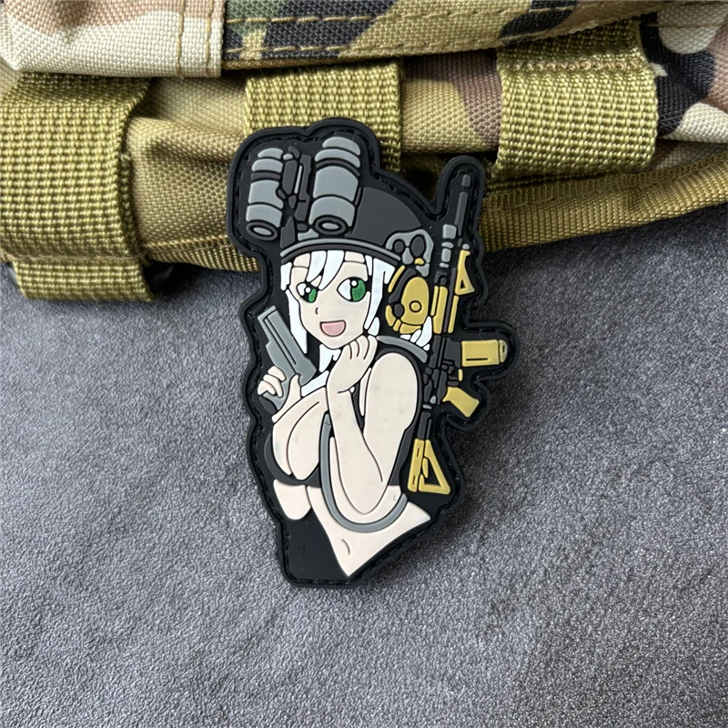 Parche táctico PVC militar chica con gancho para mochila - imagen 5