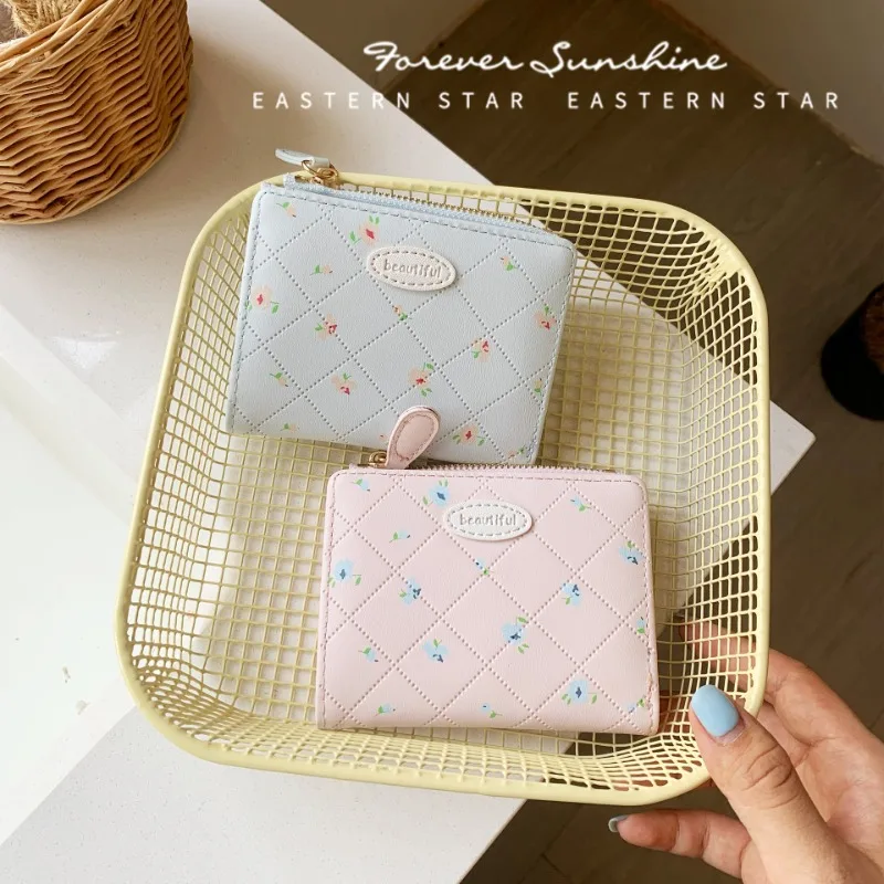 

1 Piece Cream Color Aesthetic Floral Wallets Student Photocard Bank ID Card Purse Large Capacity Fashion Exquisite Purse Wallet