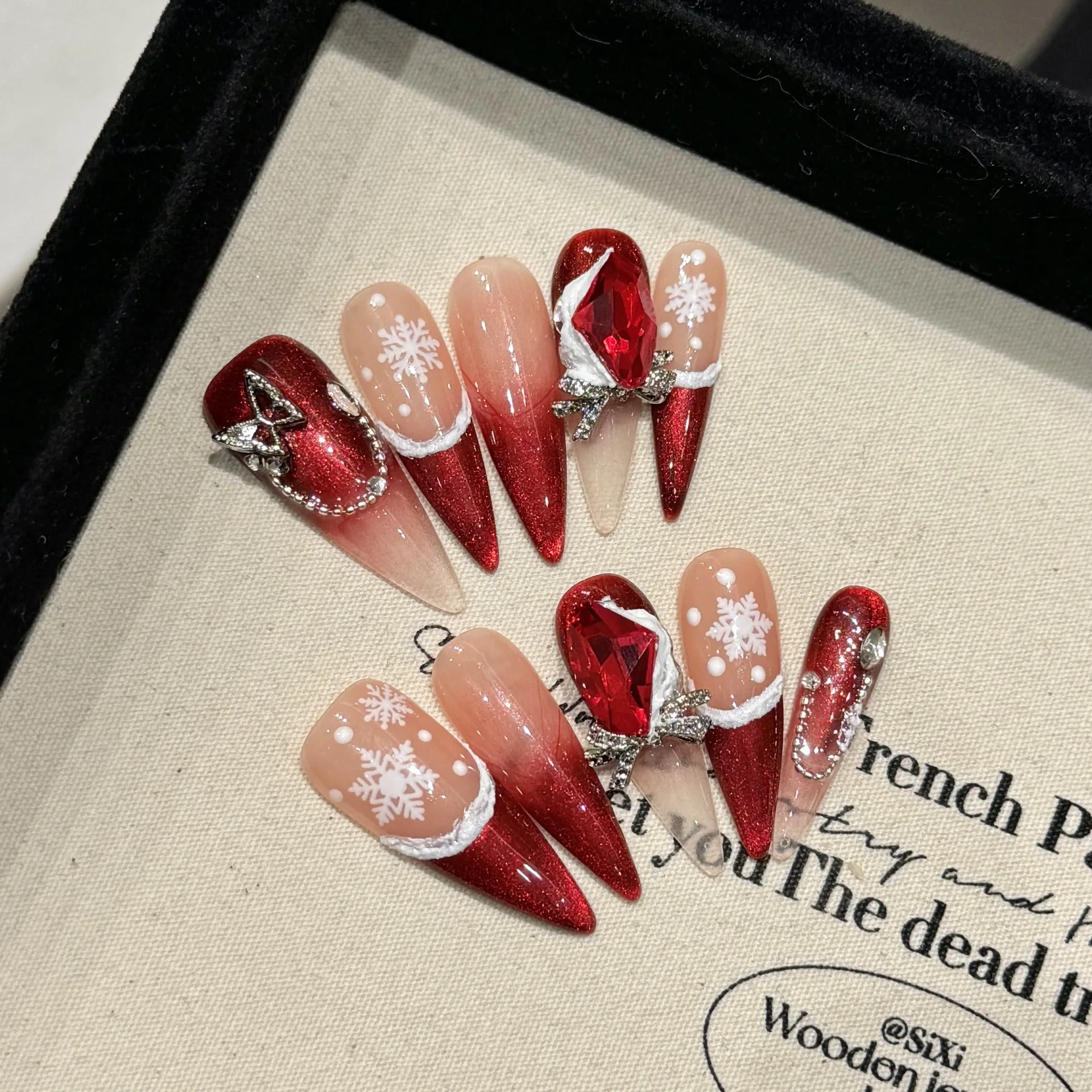 10Pcs Red Cat Eye French Long Stiletto Fake Nails Press on Christmas Snowflake Diamond Bow Design Handmade Full Over False Nails