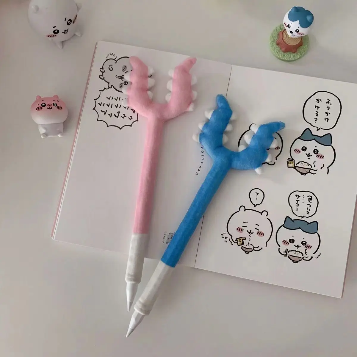 

Cartoon ハチワレ Hachiware うさぎ USAGI ちいかわ Chiikawa Peripheral Hand-made Crusade Stick Pencil Plush Pen Case Pen Holder Case