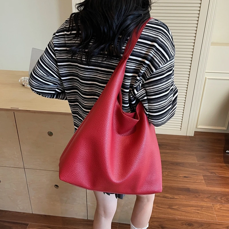 

Classic Women's Messenger Bag Designer Inspired Leather Shoulder Crossbody Bag Elegant Ladies Luxury Tote