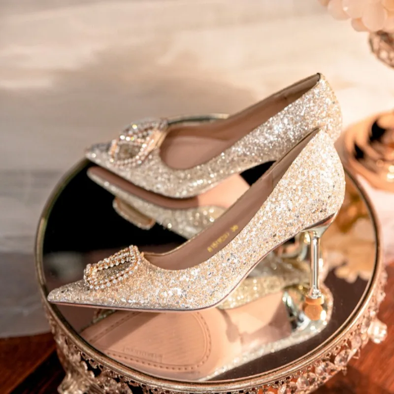 Vrouwen Pompen Strass Trouwschoenen Nieuwjaar Designer Schoenen Luxe Decoratieve Banket Vrouwen Elegante Hoge Hakken Schoenen voor Vrouwen