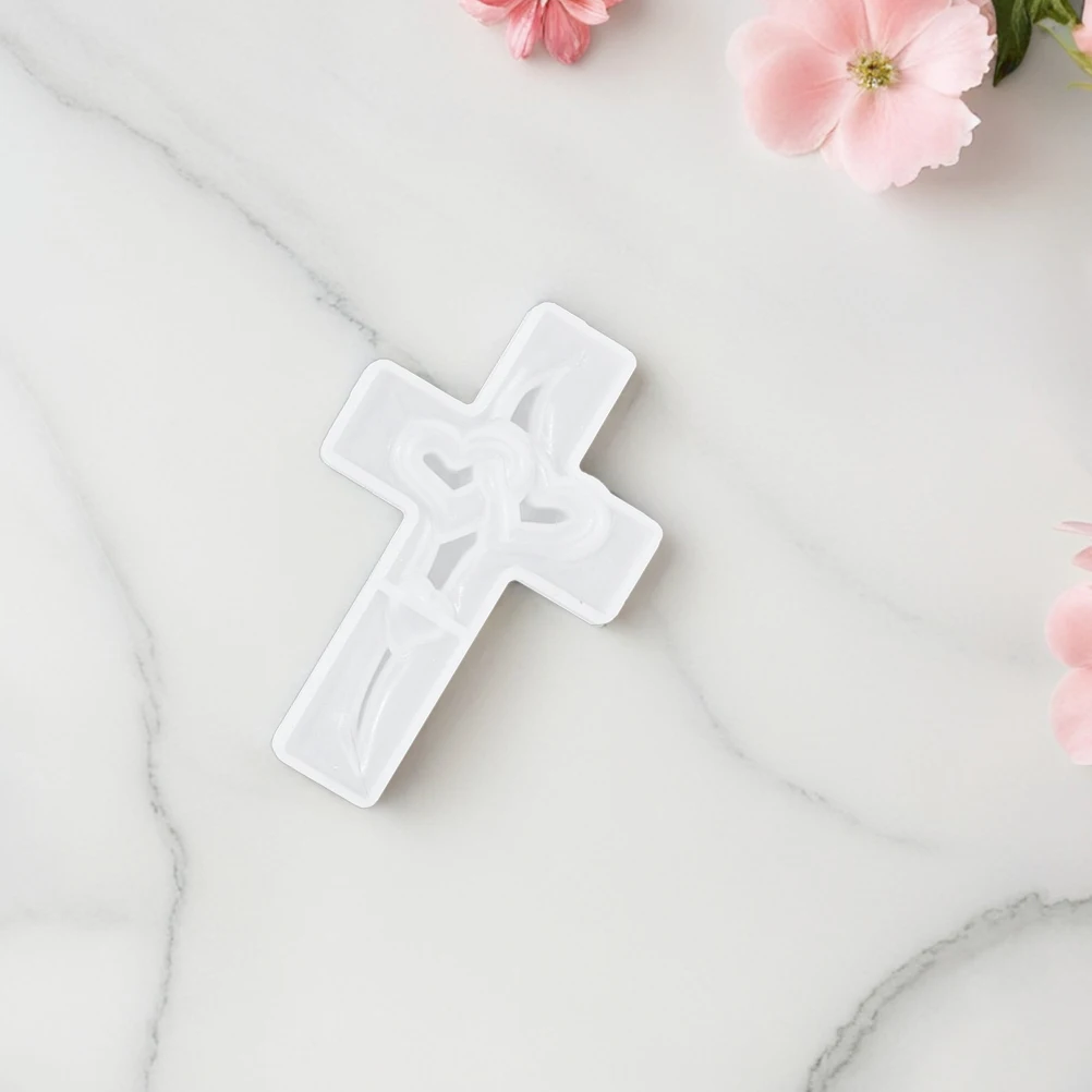 

Cross Molds DIY Silicone Mold for Making Candles Perfect Shape Reusable Valentine Love Molding Tool Pillar Mold