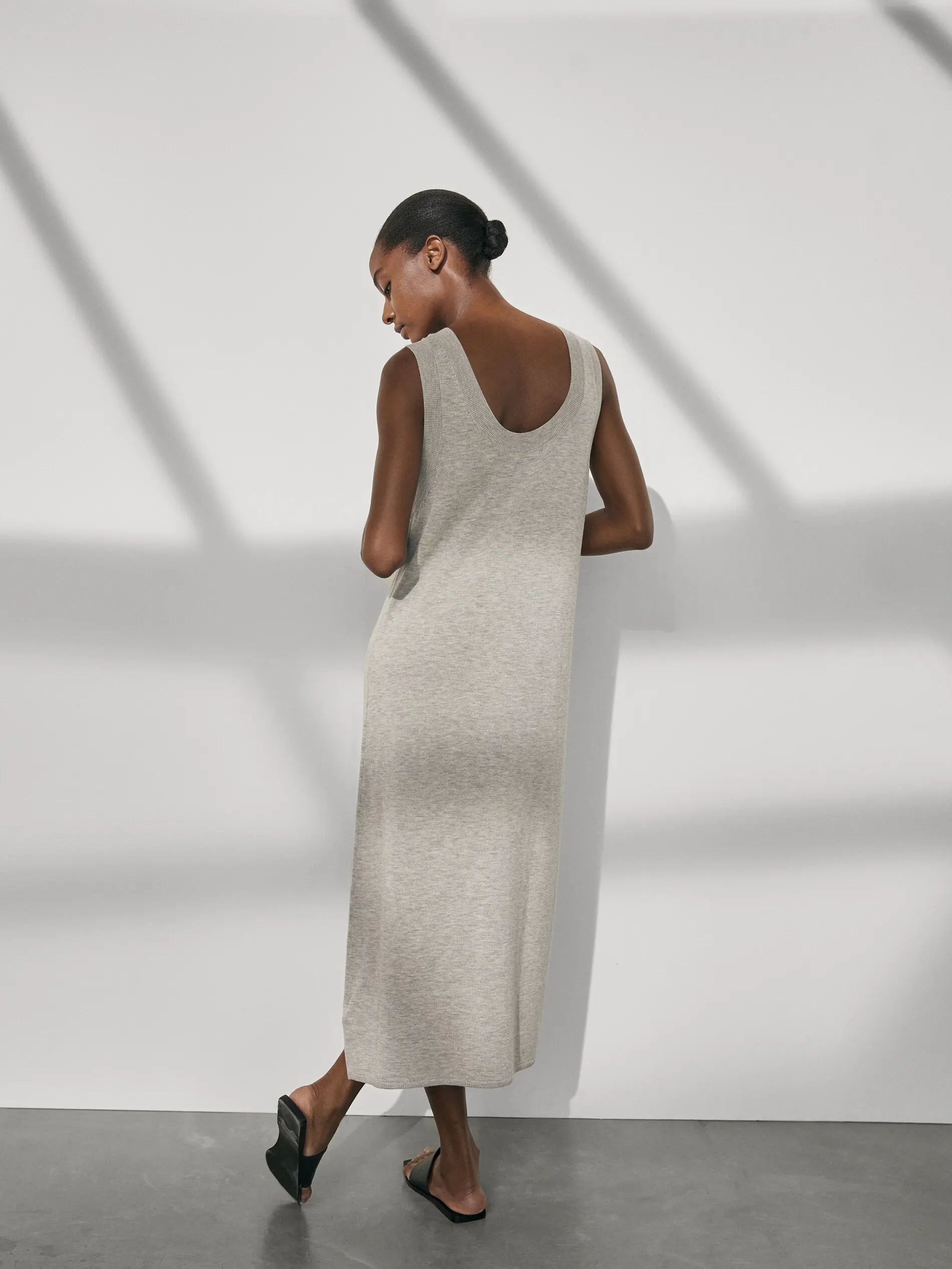 Ethereal MD 2023 autumn new style of Knit strap simple style flowing dress