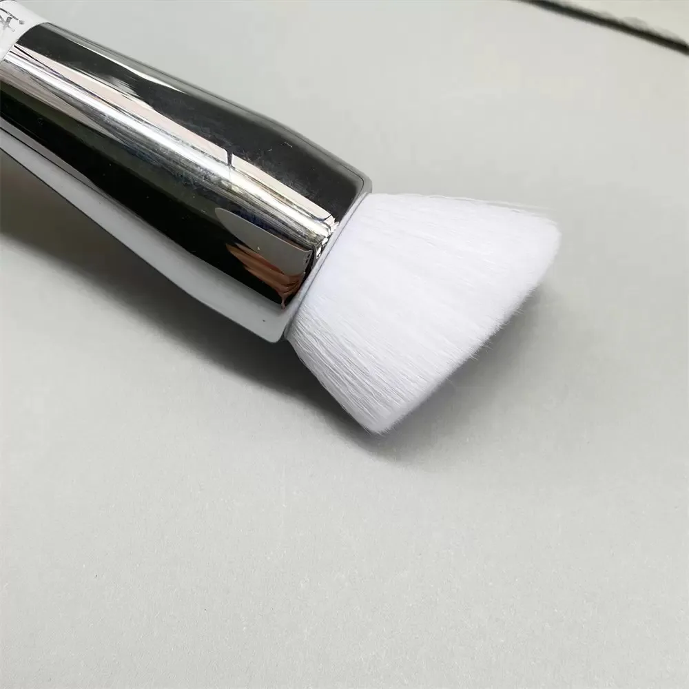 Makeup Brush Heavenly CC Skin-Smoothing Complexion Cosmetics Brush #704 - Angled Synthetic Foundation Cream Contour Brush