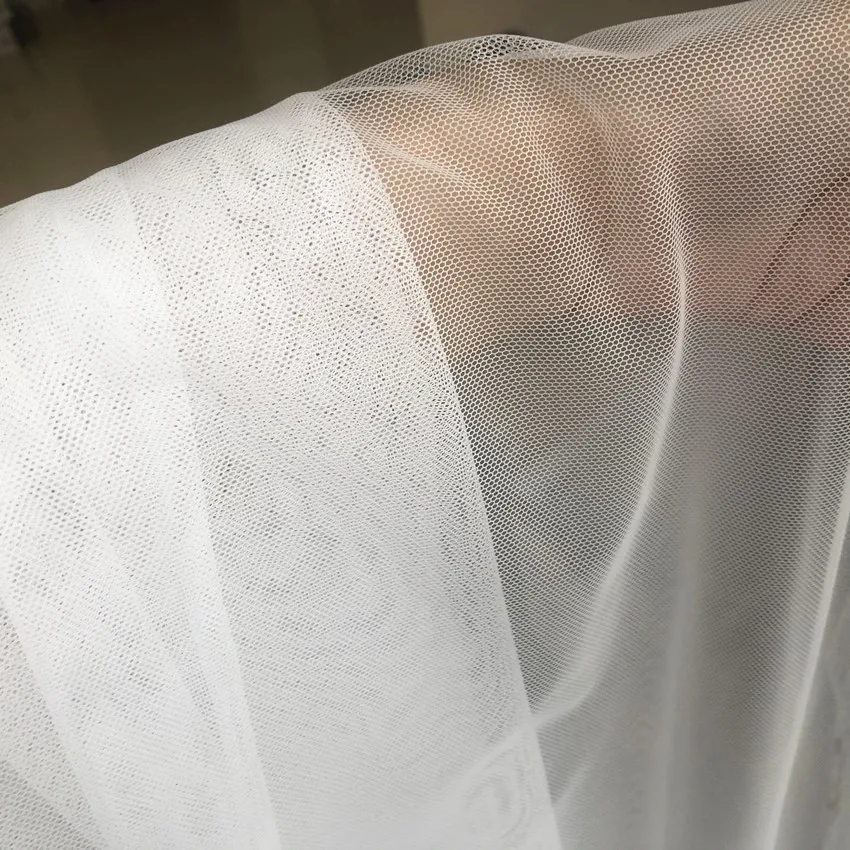 Super Soft Close-Fitting White Mesh Draping Anti-Draw Silk Screen Fabric for Wedding Dress Gauze Cloth Fabric